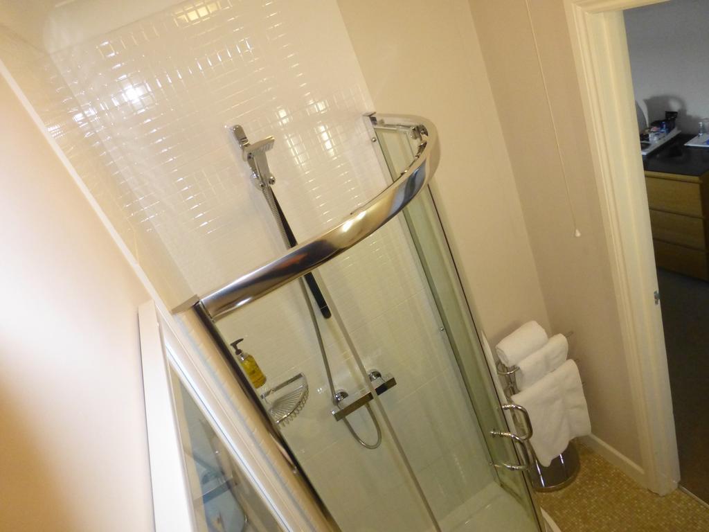 Waters Reach Guest House Christchurch  Oda fotoğraf