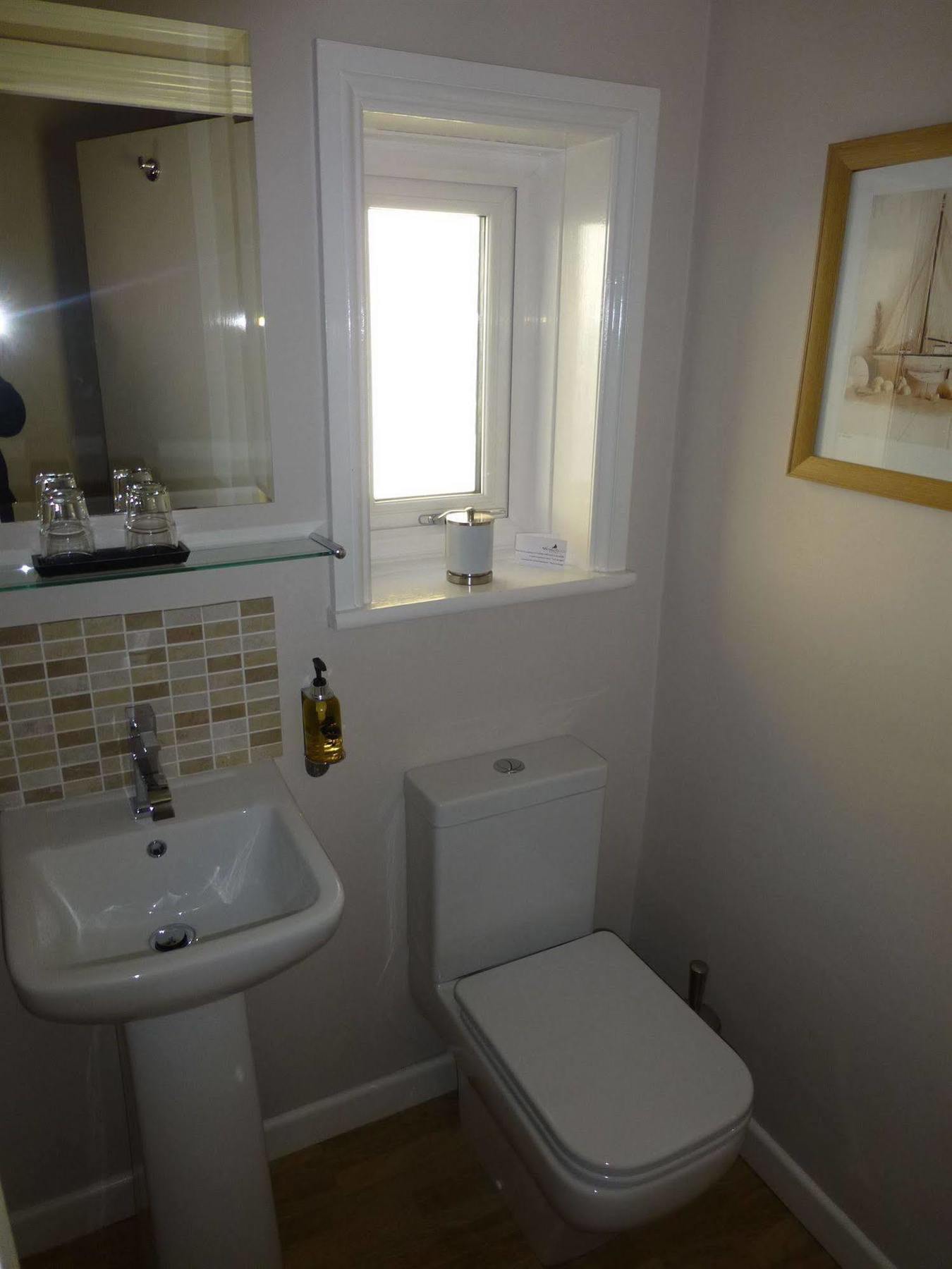 Waters Reach Guest House Christchurch  Dış mekan fotoğraf