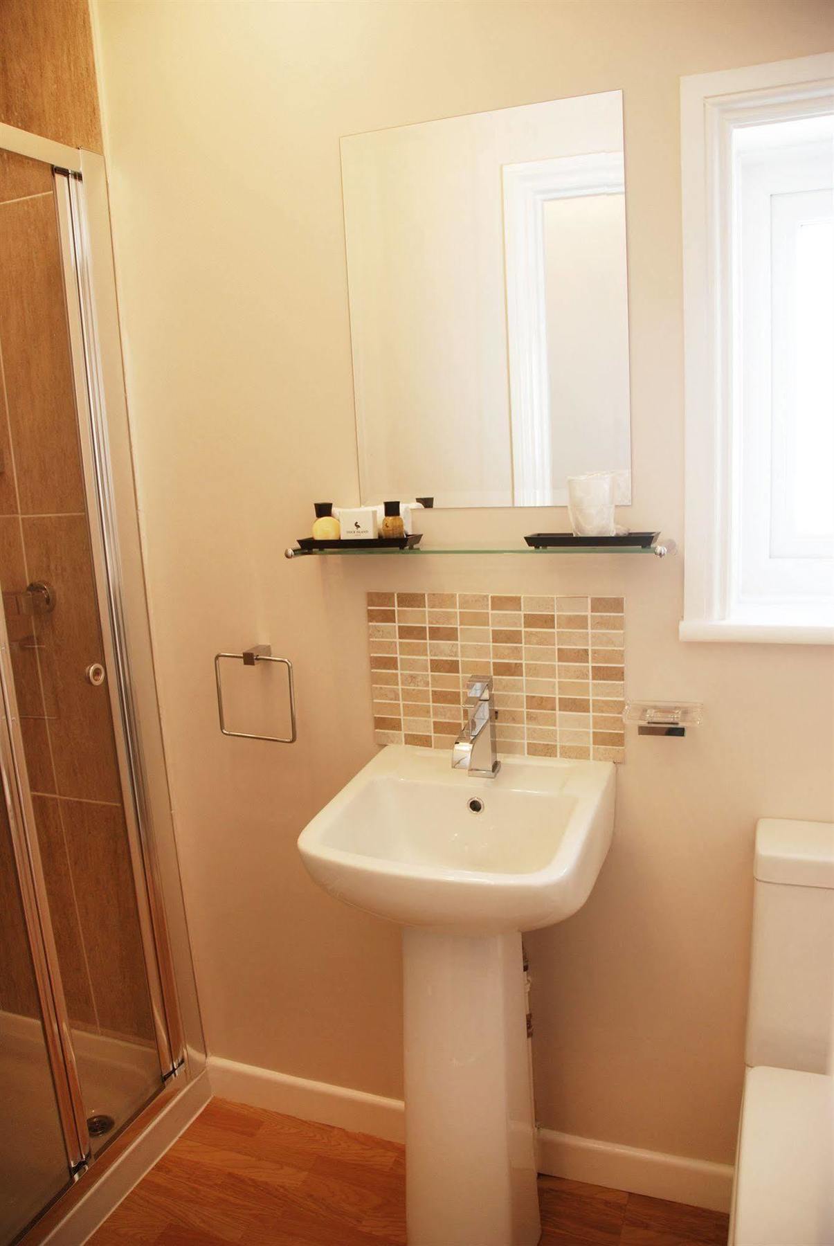 Waters Reach Guest House Christchurch  Dış mekan fotoğraf